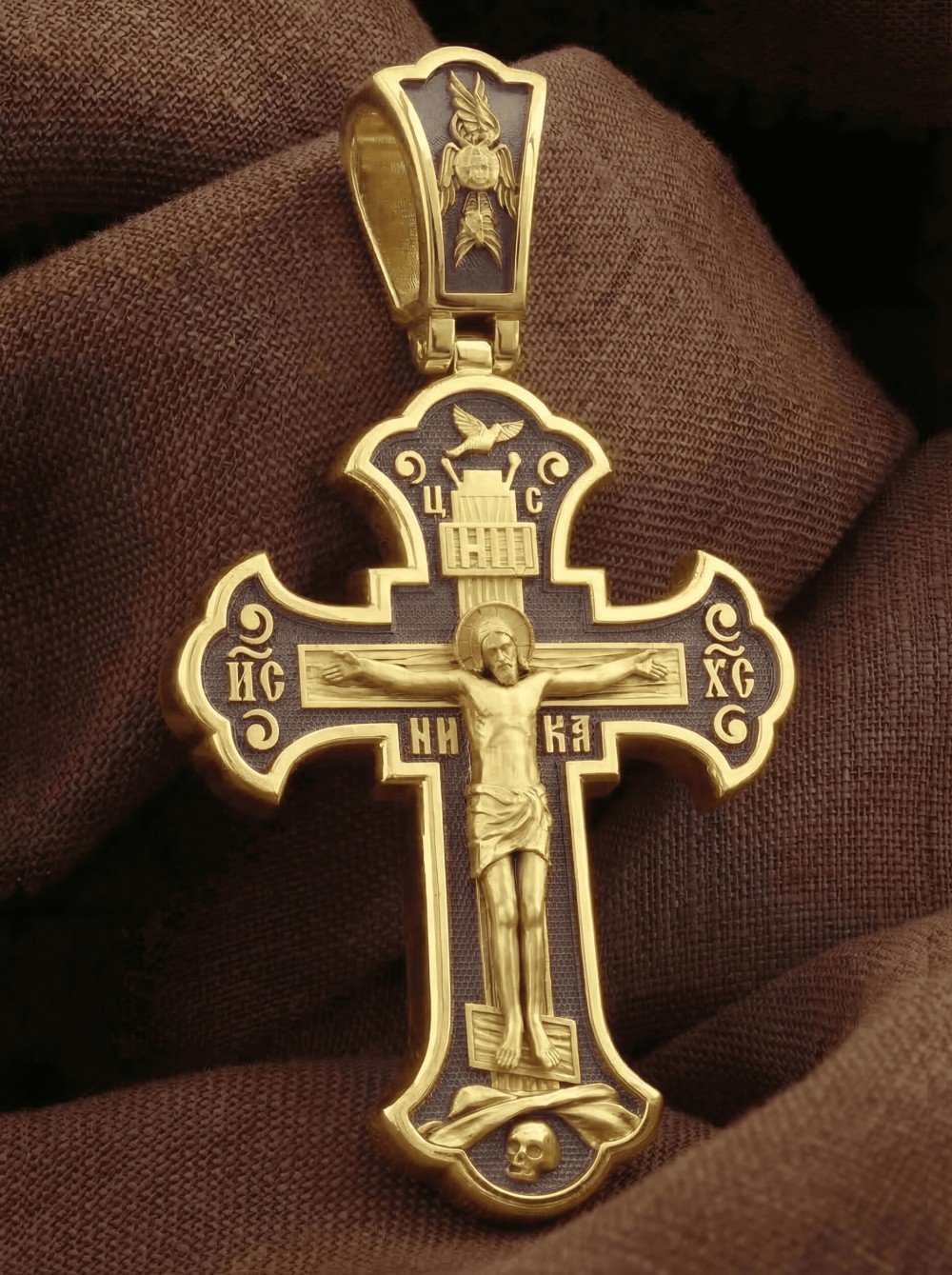 Крест из лимонного золота