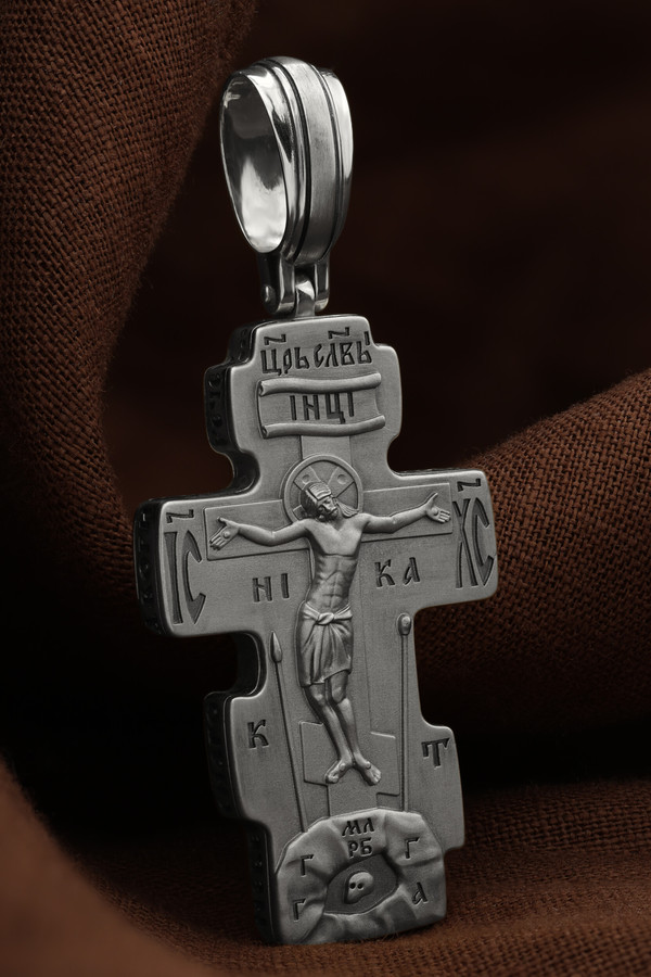 Крест из белого золота