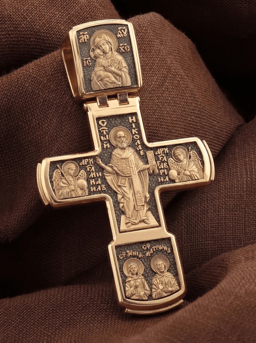 Крест из золота