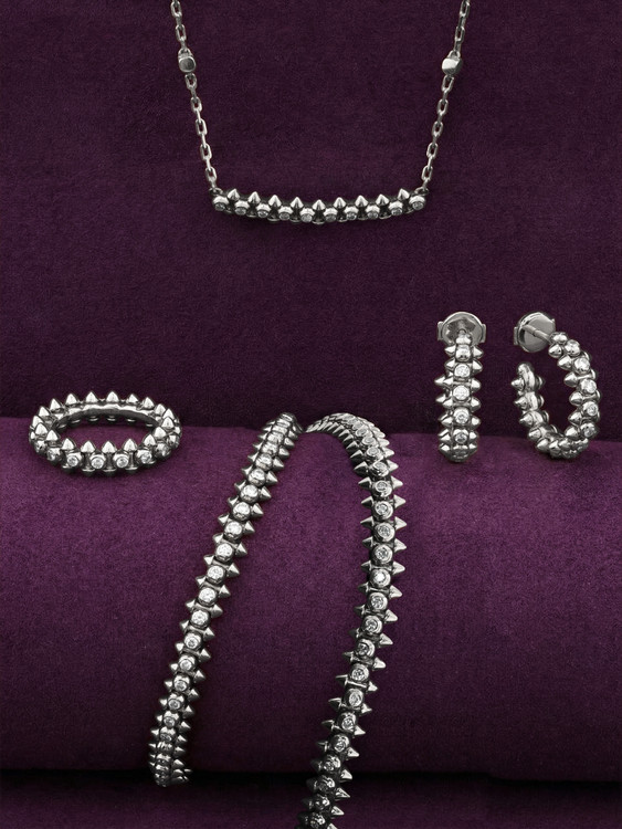 Колье из белого золота c бриллиантами