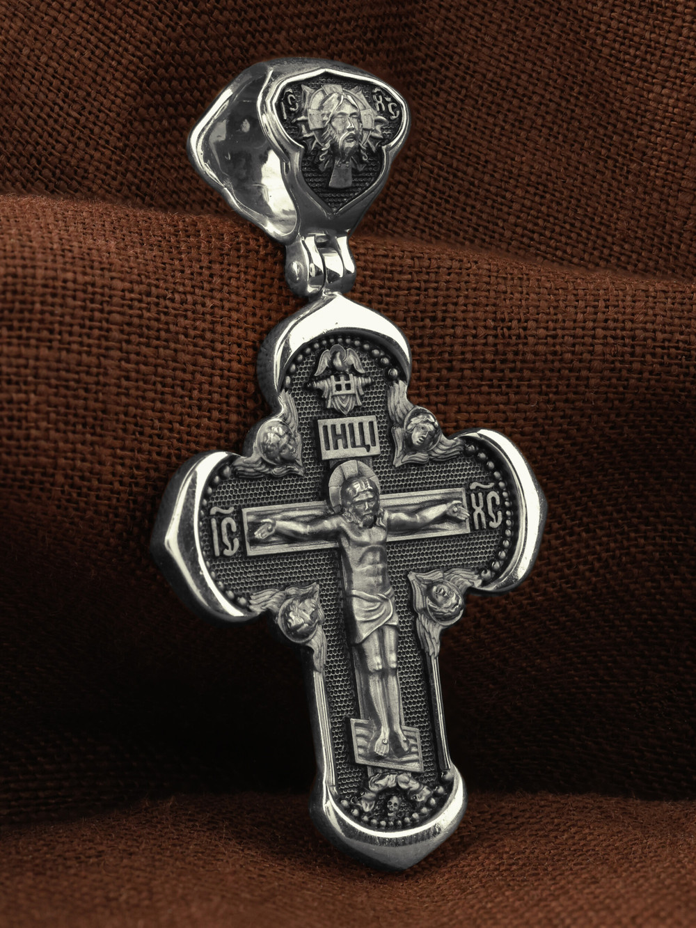 Крест из белого золота