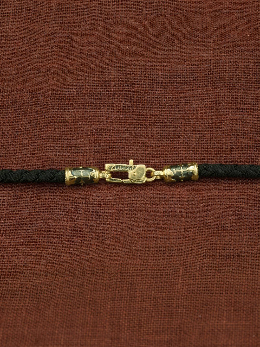 Шнурок шёлковый из зелёного золота c шёлковым шнурком