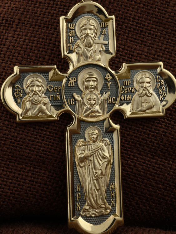 Крест из лимонного золота