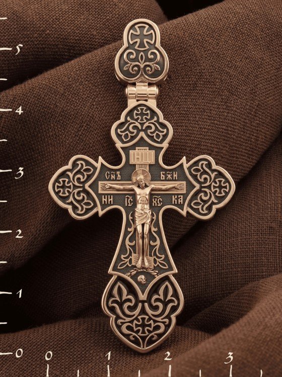 Крест из золота c эмалью