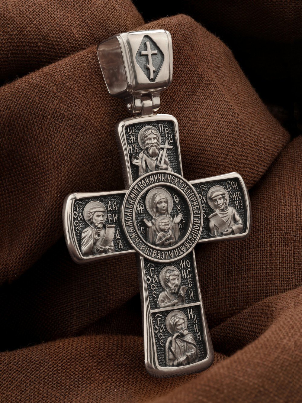 Крест из белого золота