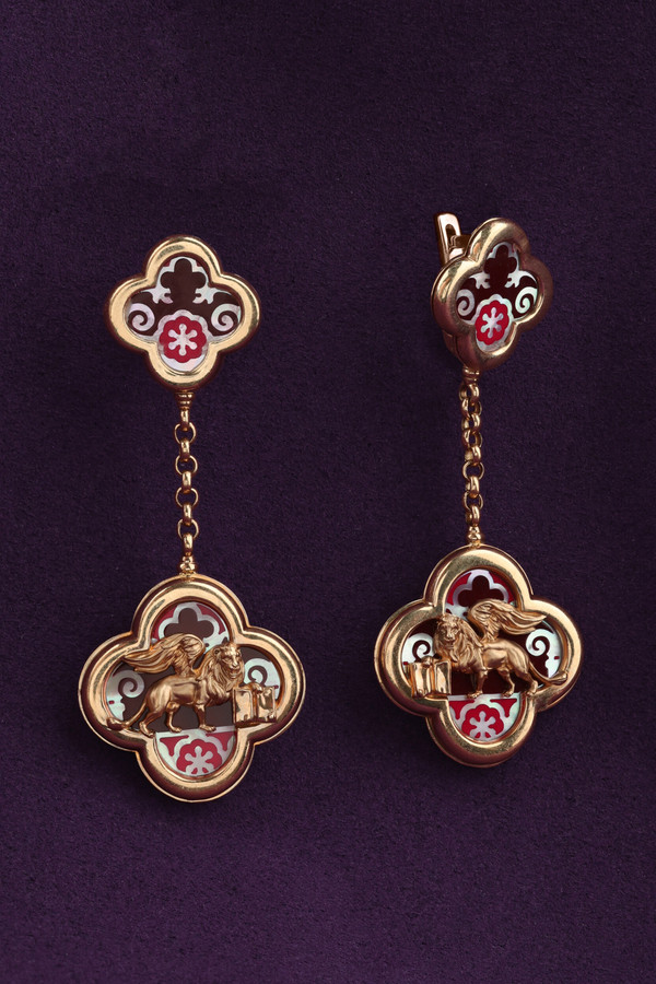 Серьги из золота c эмалью и перламутром