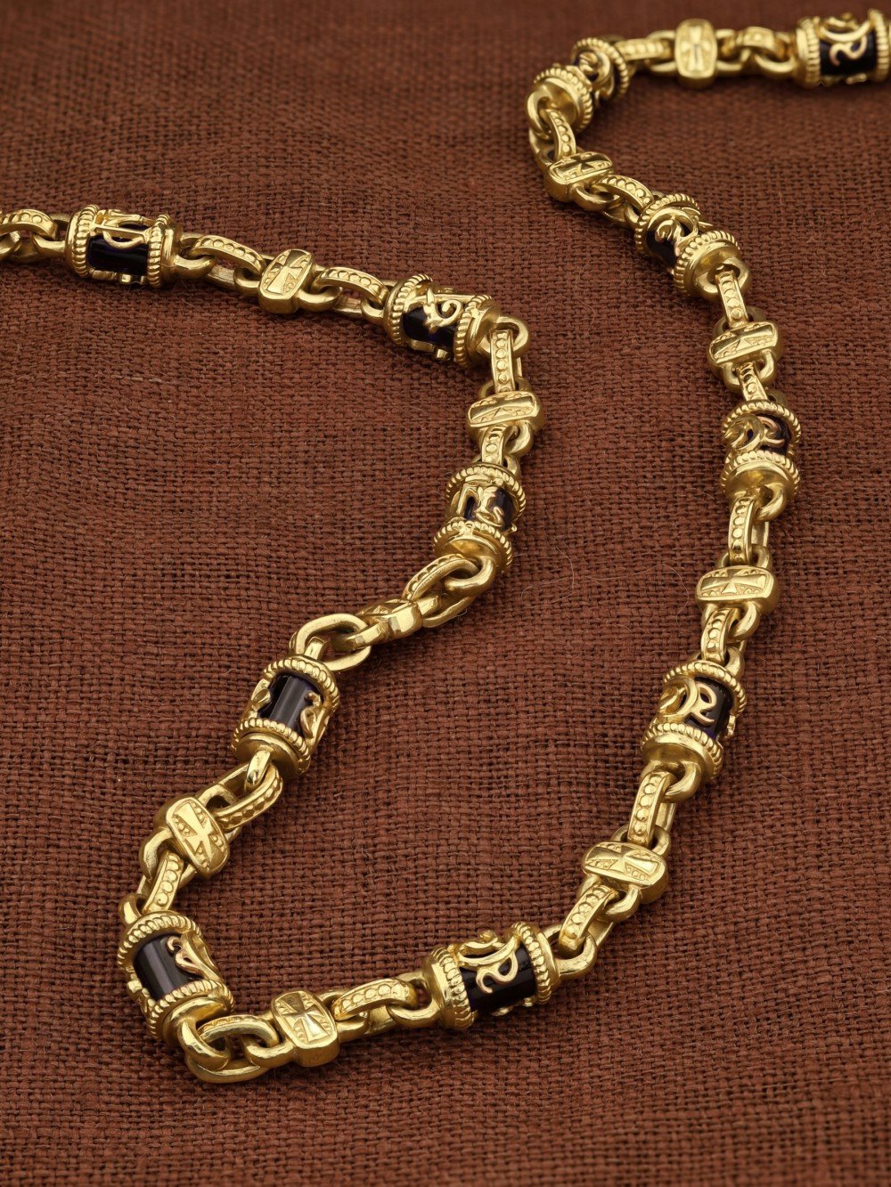 Цепь из лимонного золота c ониксом