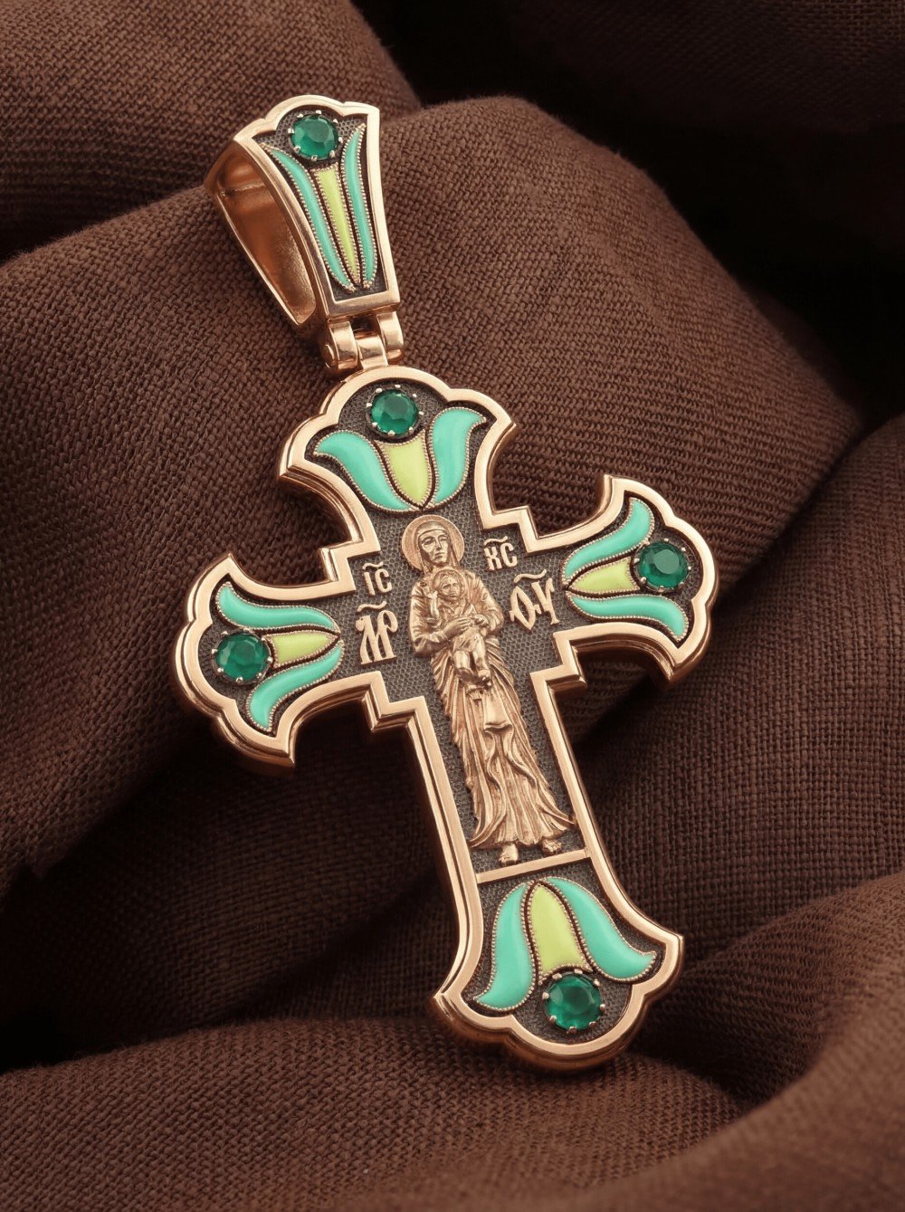 Крест из золота c эмалью и хризопразом