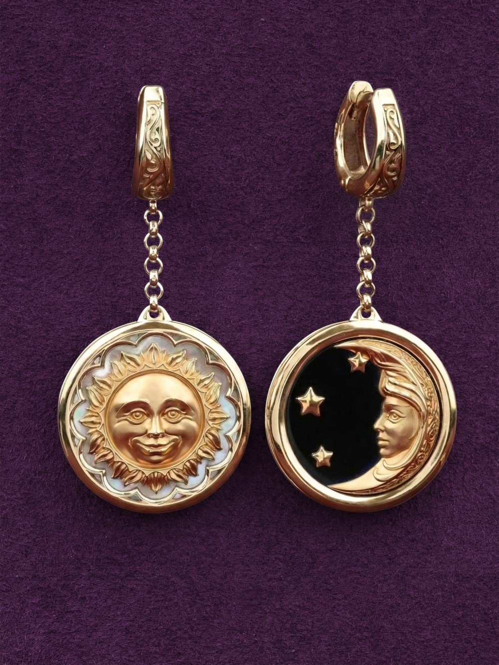 Серьги из золота c ониксом и перламутром