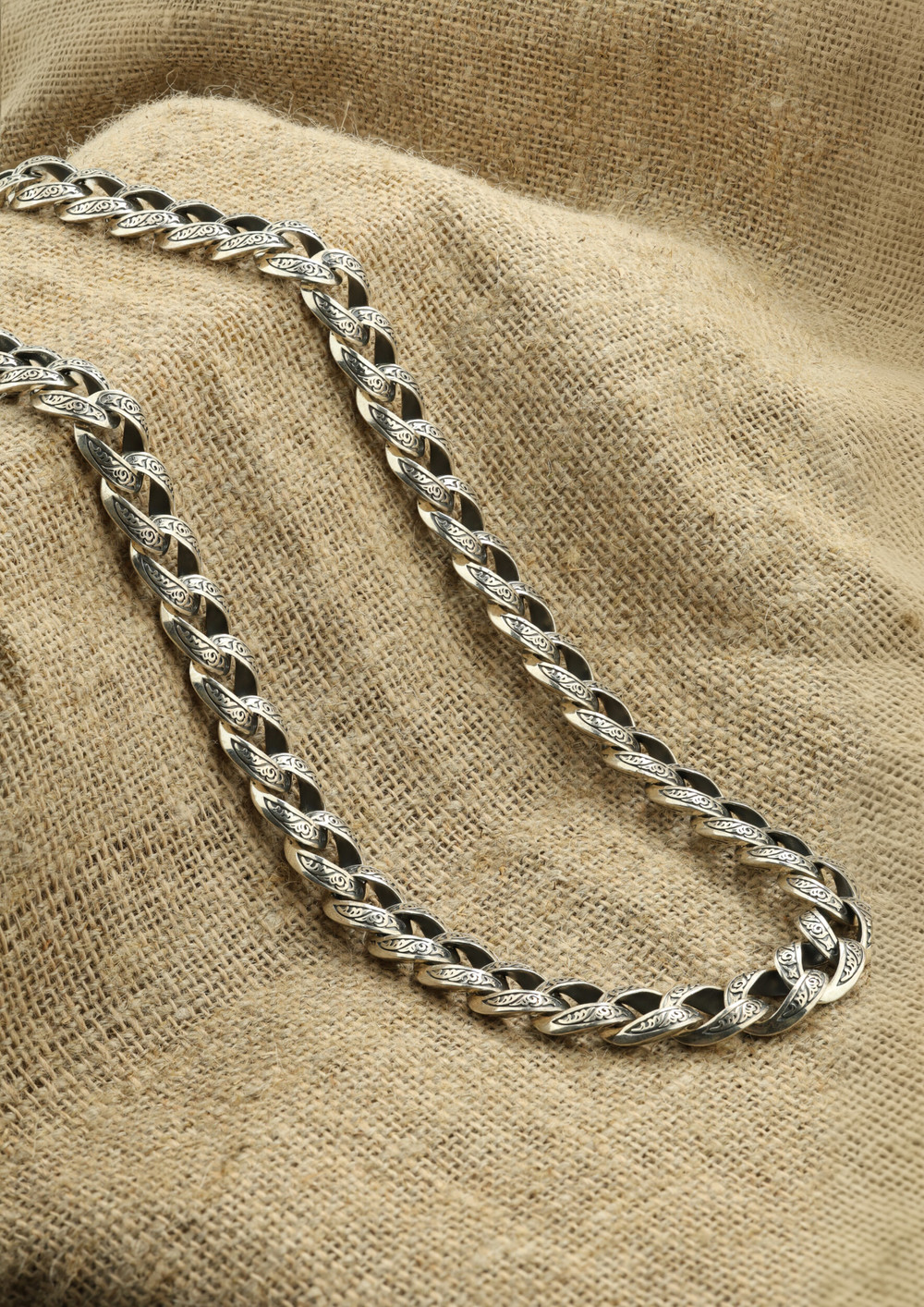 Цепь из серебра c рубином