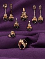Серьги из золота 585 пробы c эмалью и ониксом