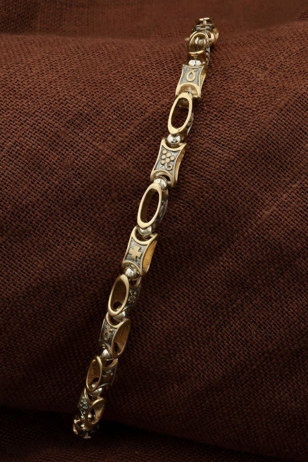 Браслет из лимонного золота