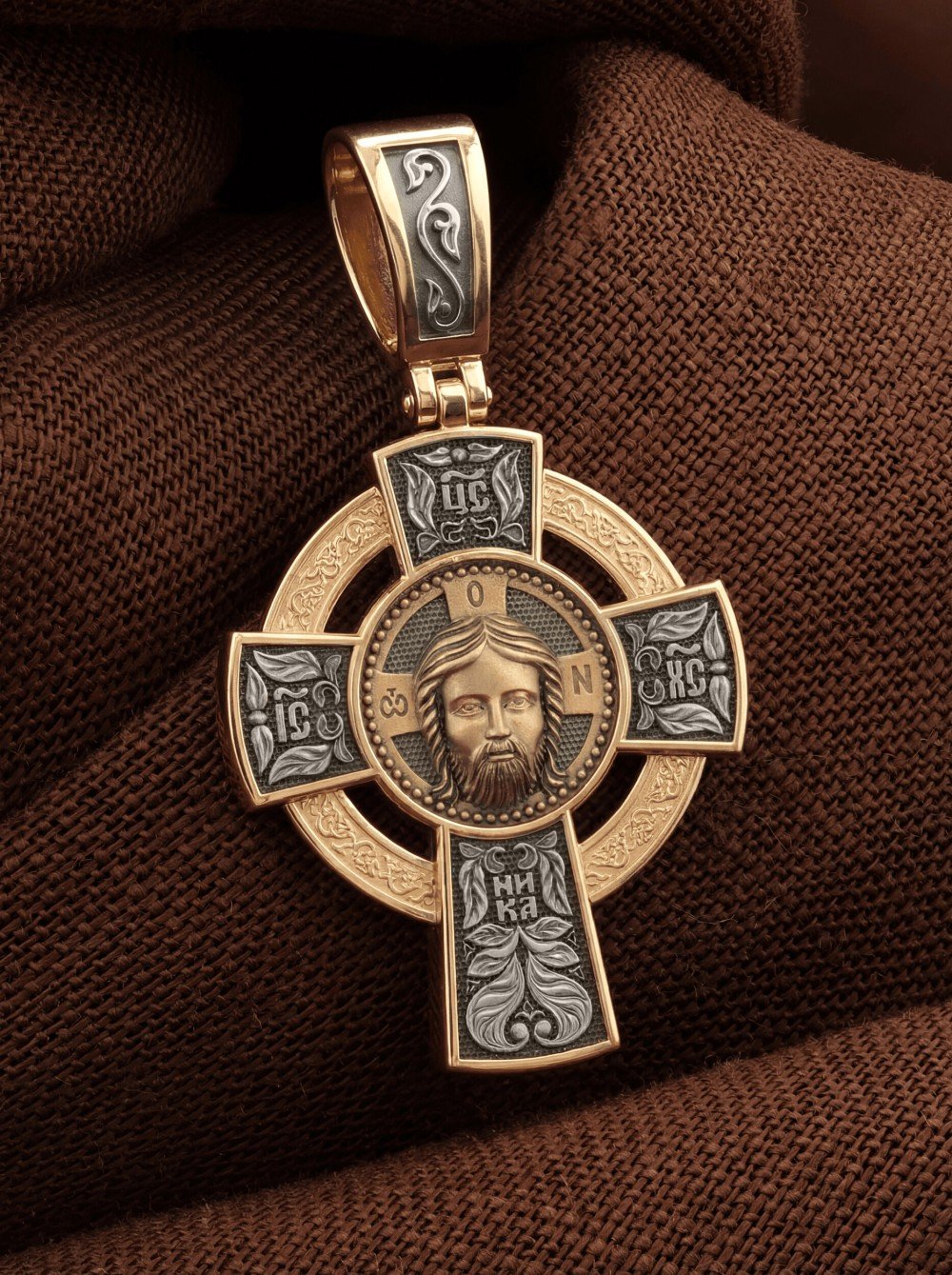 Крест из золота