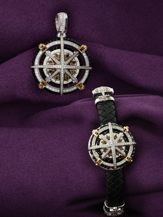 Браслет из белого золота c эмалью, бриллиантами, кожаным шнурком и ониксом