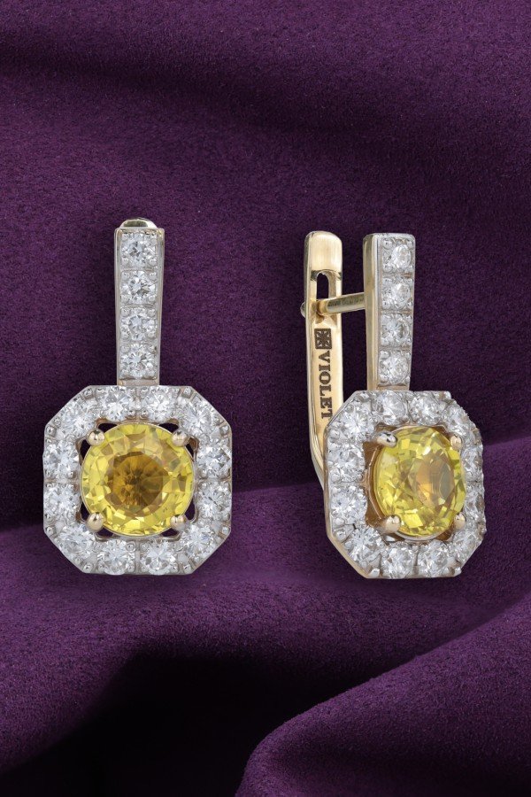 Серьги из лимонного золота c бриллиантами и сапфиром