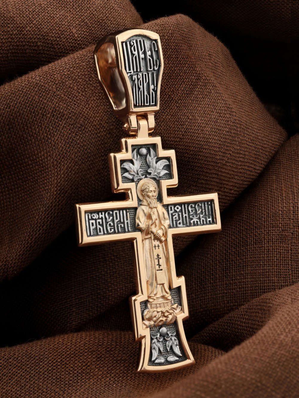 Крест из золота