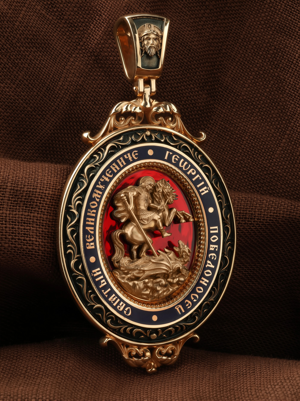 Образок из золота c эмалью