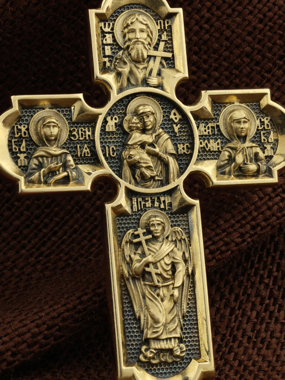 Крест из лимонного золота