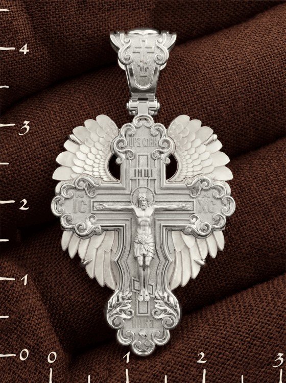 Крест из белого золота c перламутром