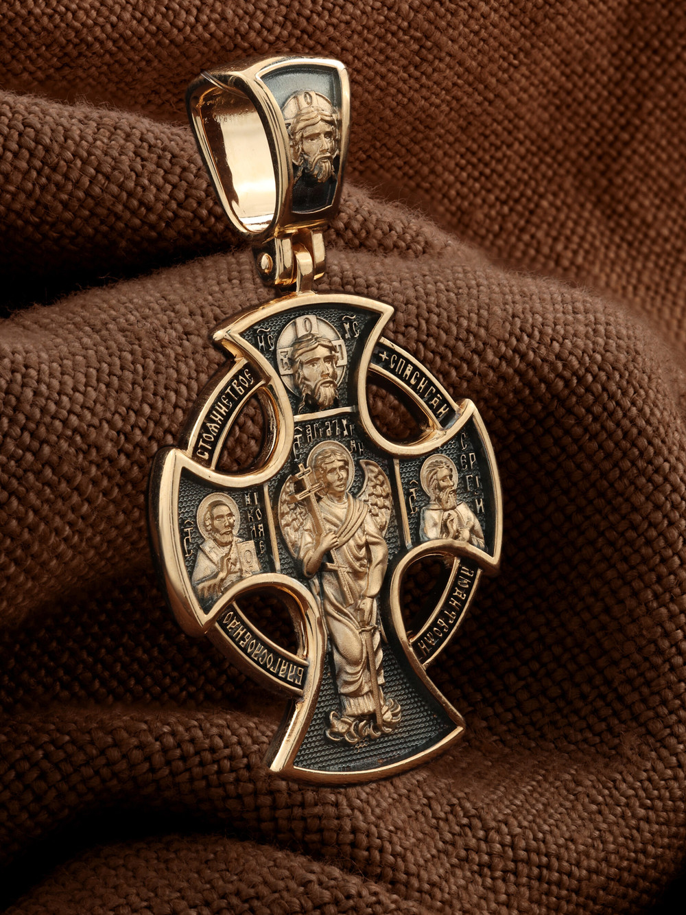 Крест из золота