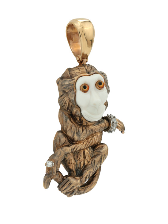 Подвеска из золота c эмалью, бриллиантами, рубином и бивнем мамонта