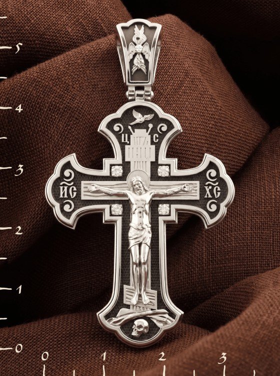 Крест из белого золота c бриллиантами