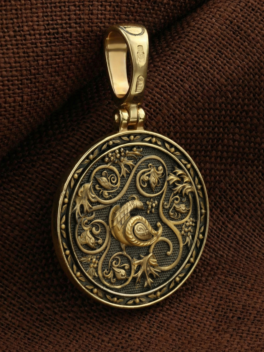 Образок из лимонного золота