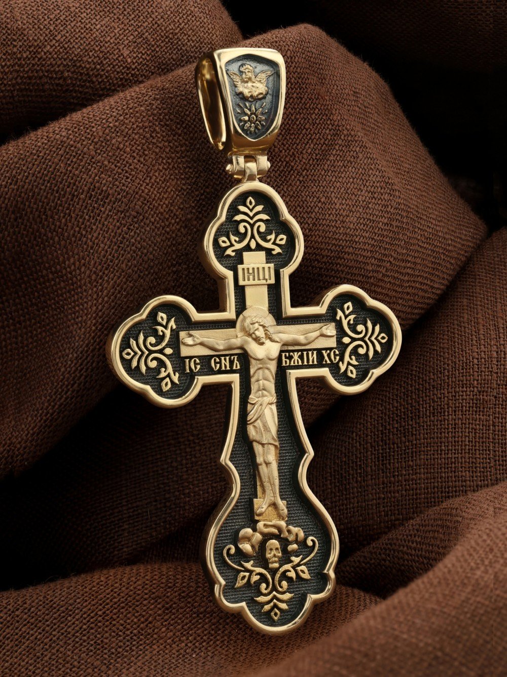 Крест из лимонного золота