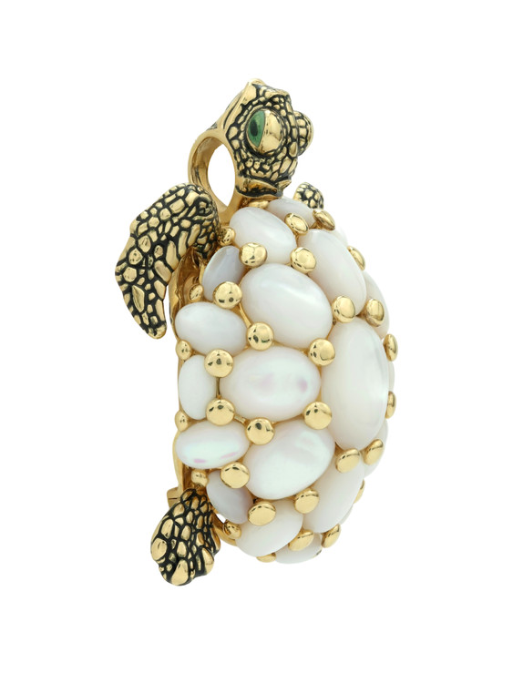 Брошь из лимонного золота c эмалью и перламутром