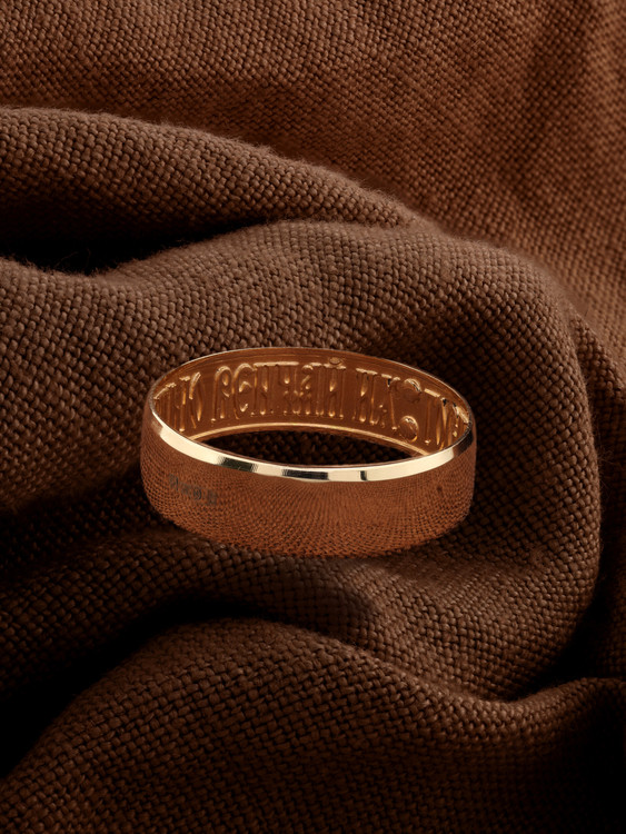 Кольцо из золота