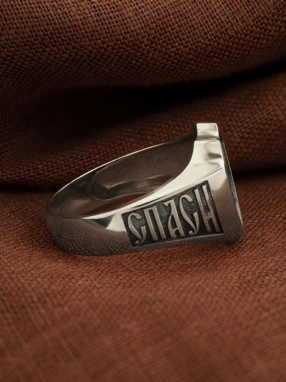 Кольцо из белого золота