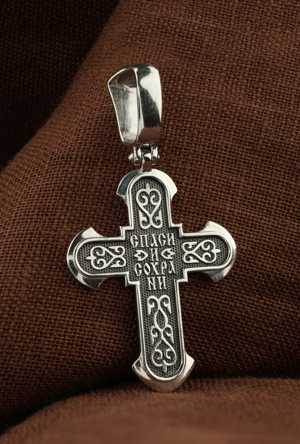 Крест из белого золота