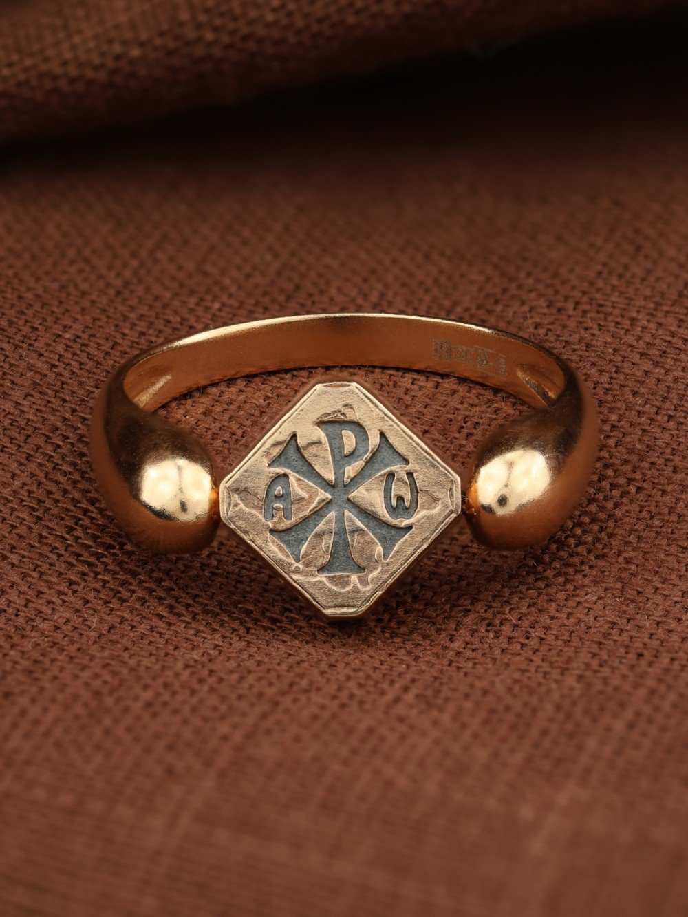 Кольцо из золота