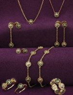 Колье из лимонного золота 585 пробы c бриллиантами, малахитом и перламутром