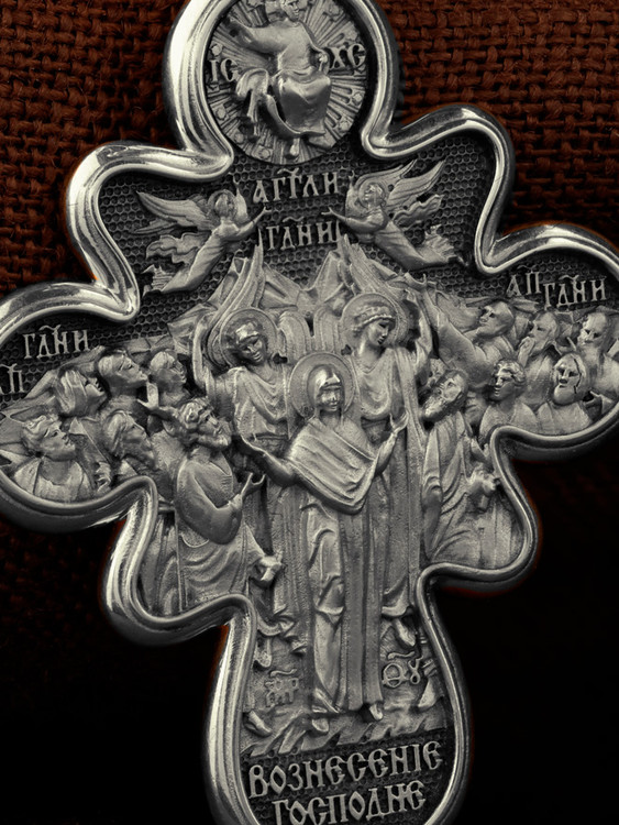 Крест из белого золота