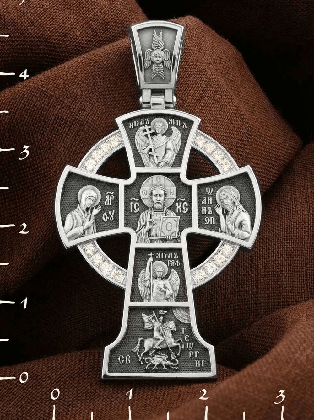 Крест из белого золота c бриллиантами