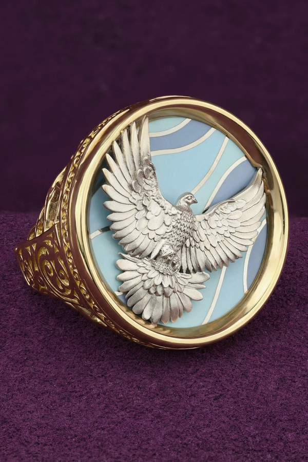 Кольцо из лимонного золота c эмалью