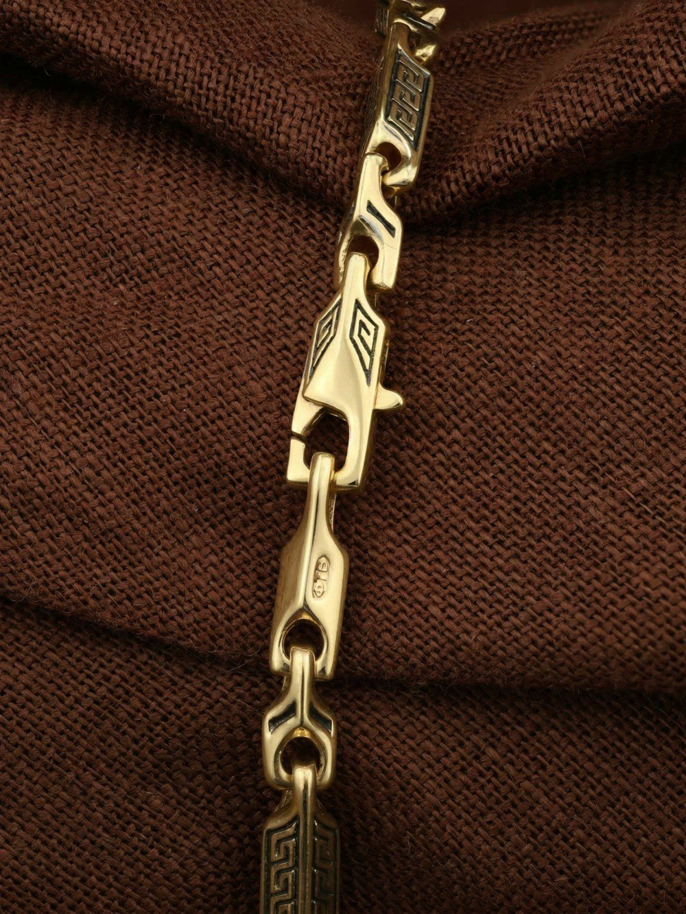 Браслет из лимонного золота