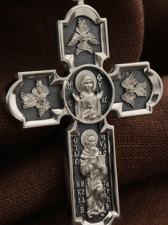 Крест из белого золота