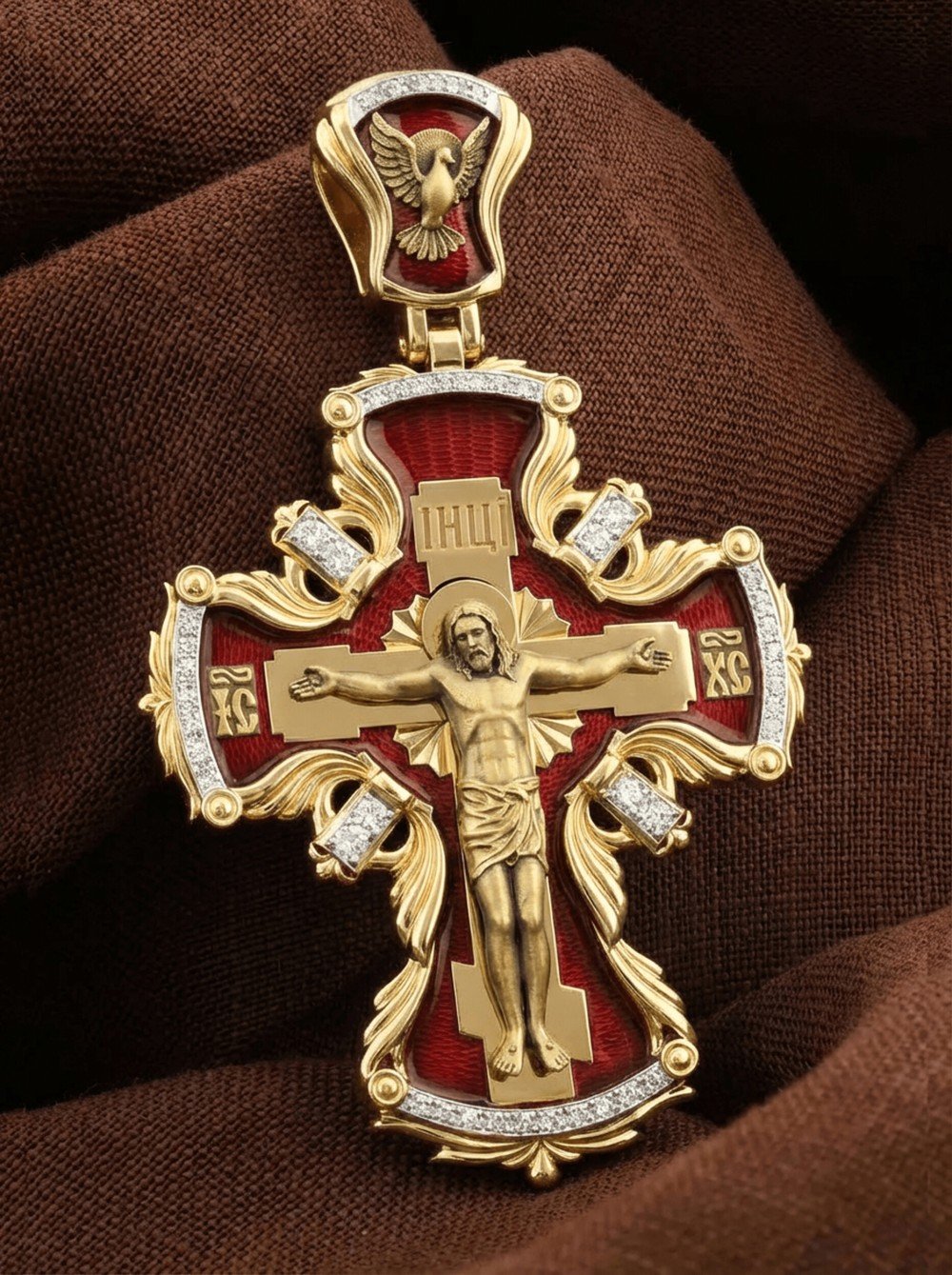 Крест из лимонного золота c эмалью и бриллиантами