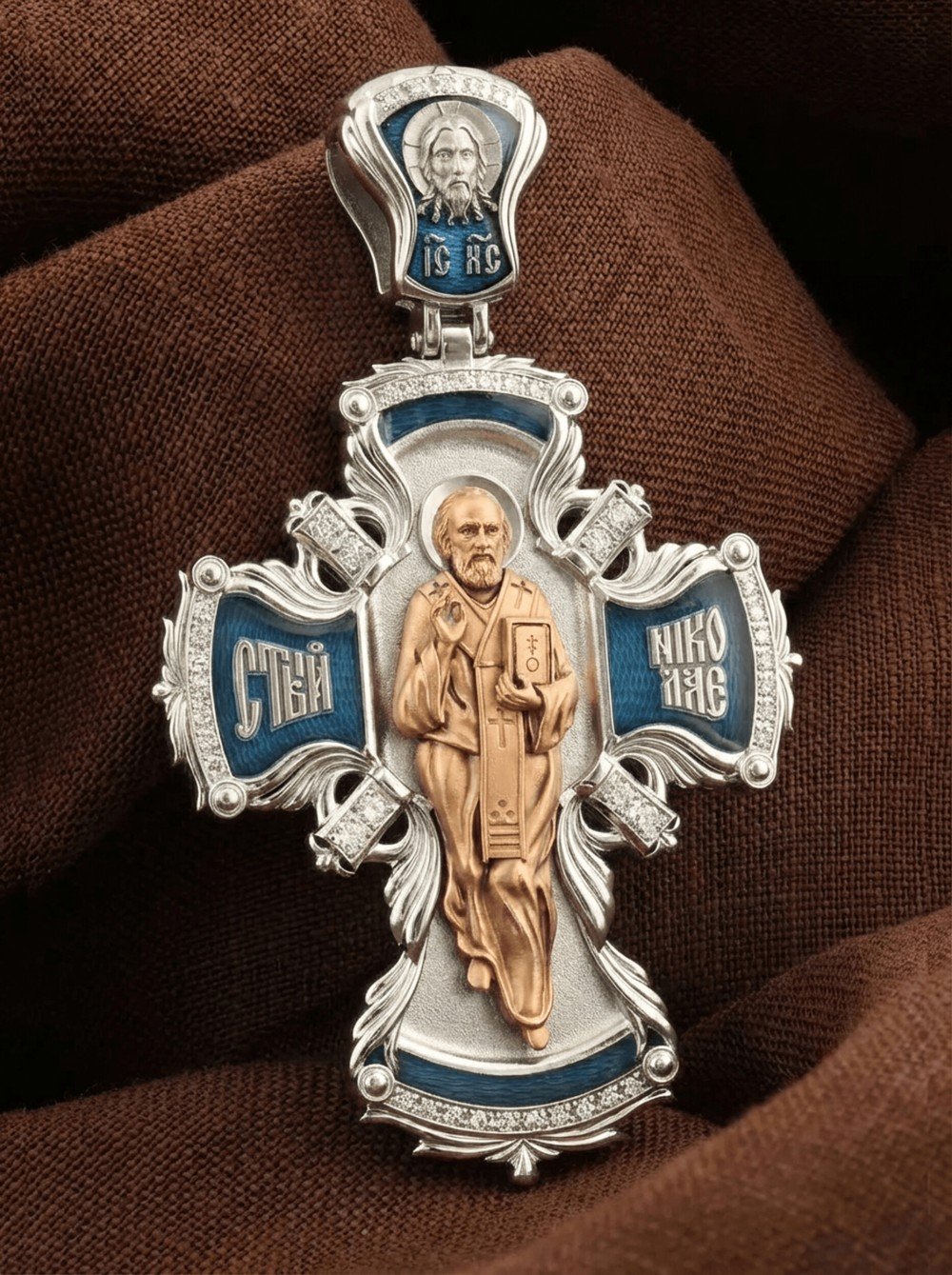 Крест из белого золота c эмалью и бриллиантами