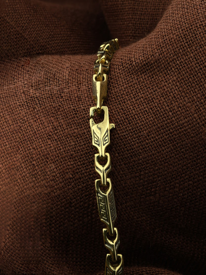 Браслет из лимонного золота