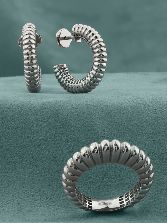 Кольцо из белого золота