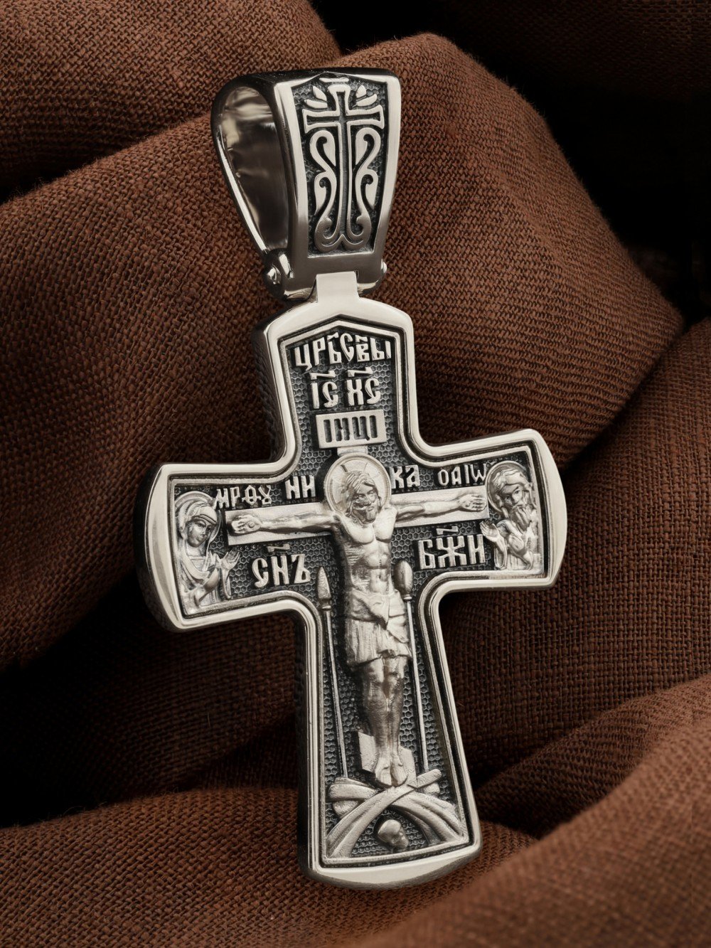 Крест из белого золота