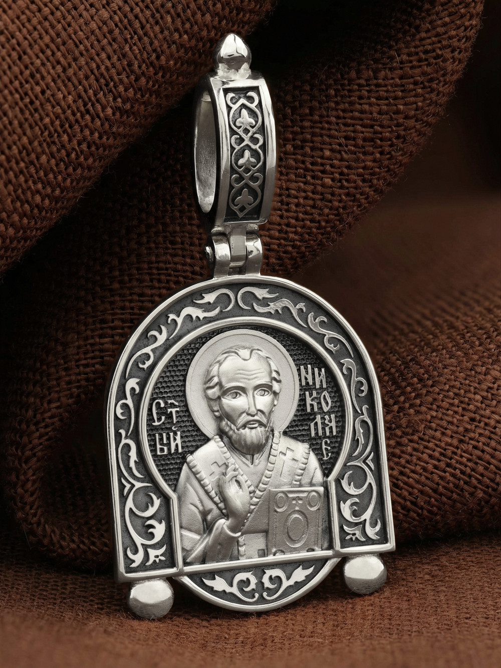 Образок из белого золота