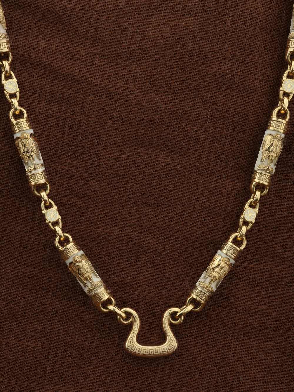 Цепь из лимонного золота c эмалью и бивнем мамонта