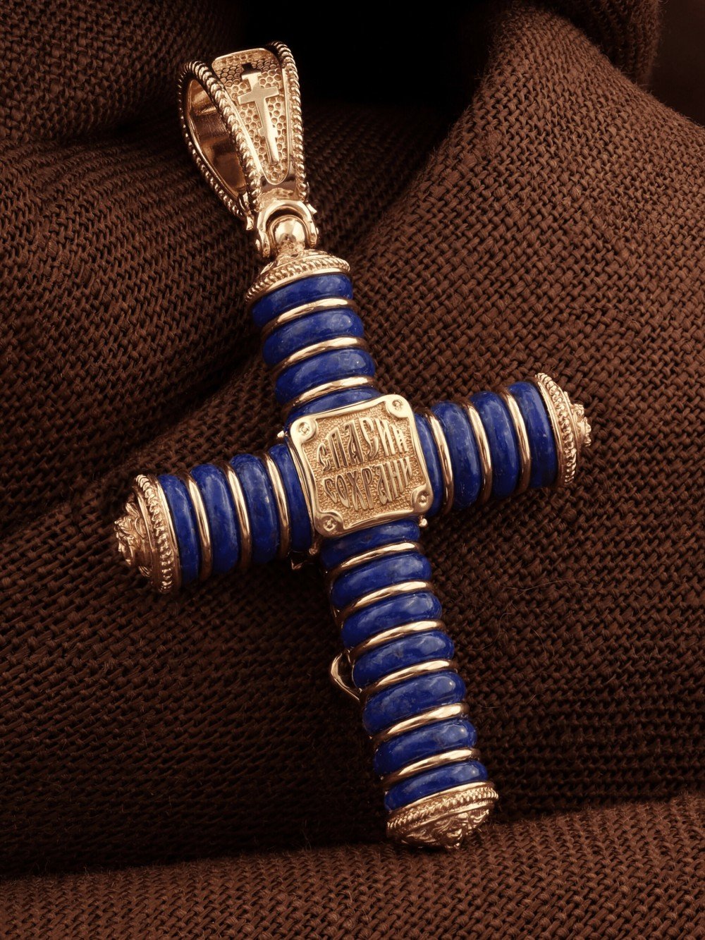 Крест из золота c лазуритом