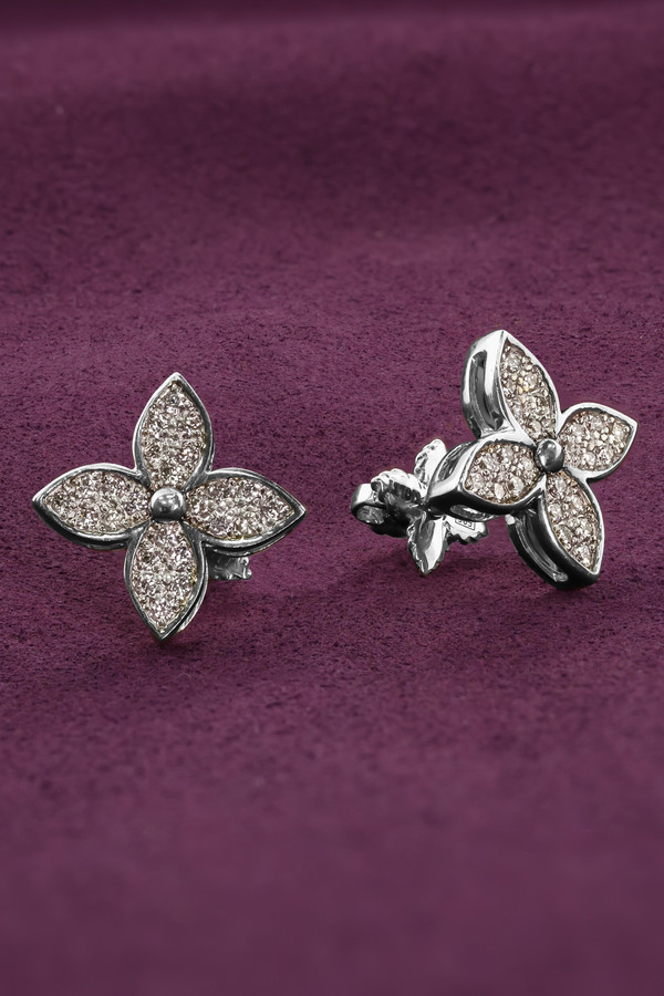 Серьги из белого золота c бриллиантами