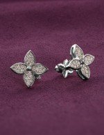 Серьги из белого золота 585 пробы c бриллиантами