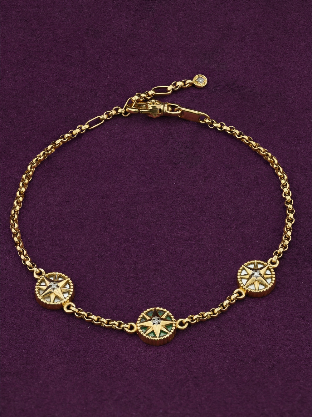 Браслет из лимонного золота c бриллиантами, малахитом и перламутром